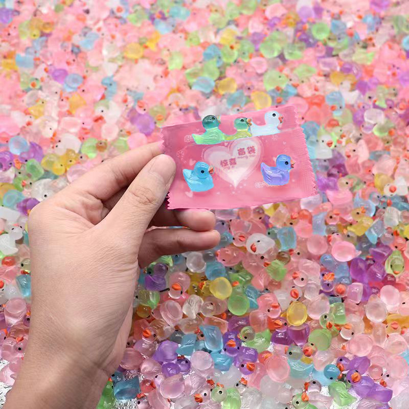 5pcs Cute Mini Luminous Resin  - Kids Toys Home 评论和价格
