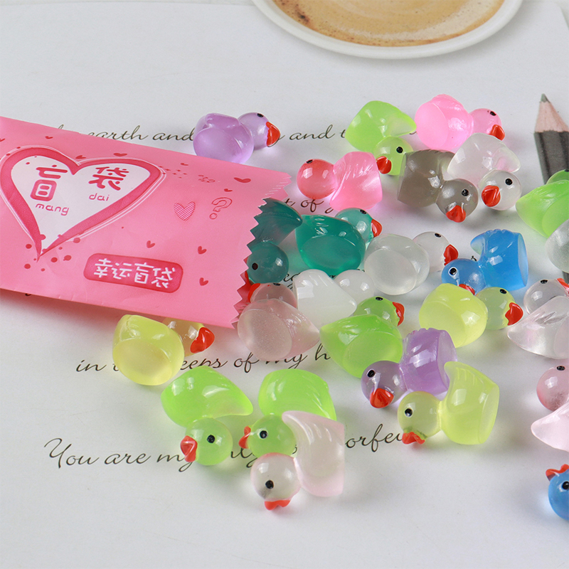 5pcs Cute Mini Luminous Resin  - Kids Toys Home 评论和价格