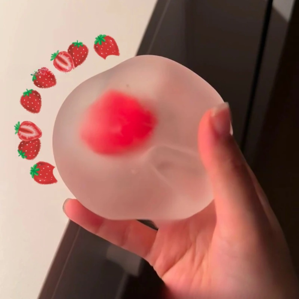Squishy Strawberry Stress Ball - Kids & Toys Expo Saudi Arabia 评论和价格